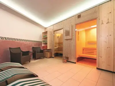 Doppelzimmer für 2 Personen (23 m²) in Saalbach-Hinterglemm 4/8