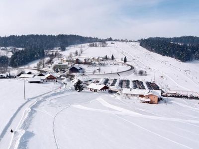 Piste direkt am Háus