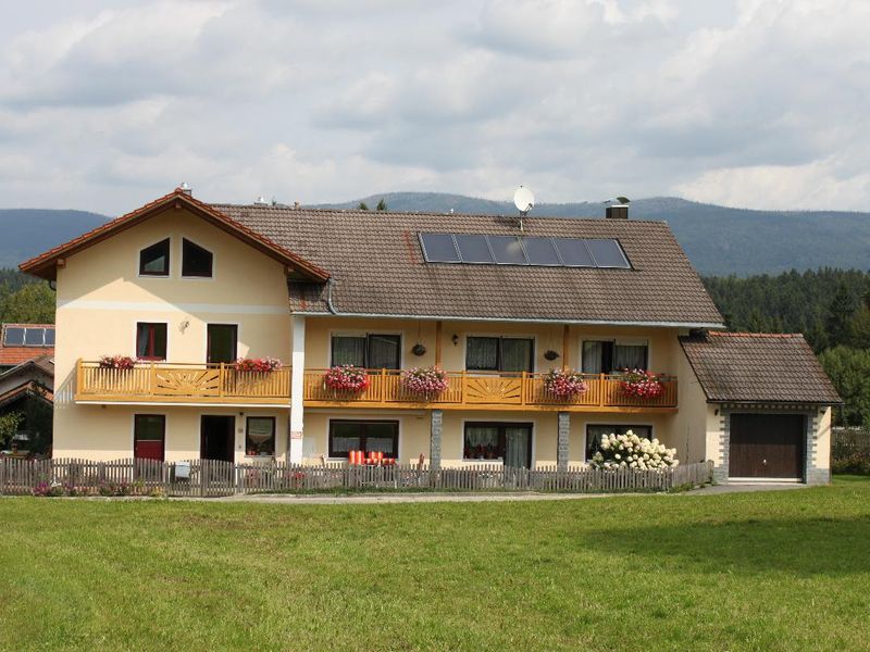 18805855-Doppelzimmer-3-Sankt Oswald-Riedlhütte-800x600-0