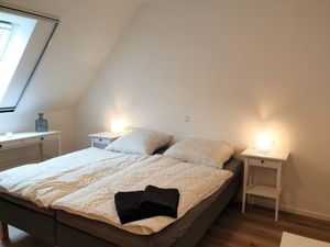 23346322-Doppelzimmer-2-Scheßlitz-300x225-1