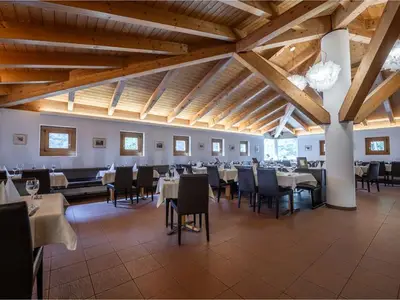 Doppelzimmer für 2 Personen in Schiers 1/10