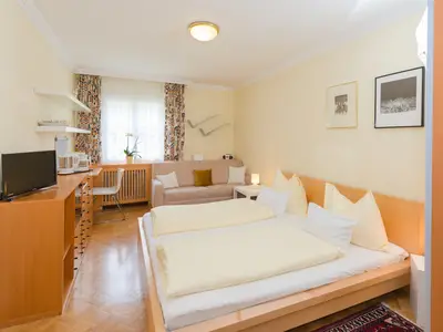 Doppelzimmer für 2 Personen (23 m²) in Schladming 1/7