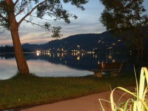 340552-Doppelzimmer-3-Schliersee-300x225-4