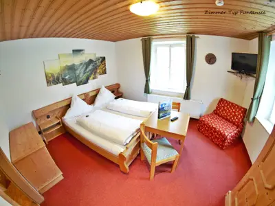 Doppelzimmer für 2 Personen in Schönau am Königssee 3/4