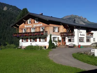 Doppelzimmer für 3 Personen in Schoppernau 2/10