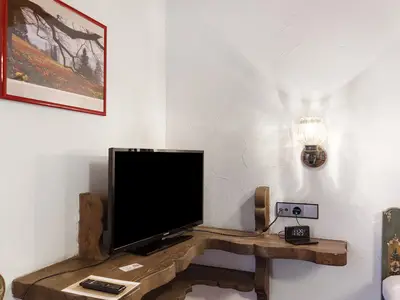 Photo, INSIDE, OUTSIDE