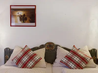 Photo, INSIDE, OUTSIDE