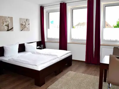 Doppelzimmer für 2 Personen (35 m²) in Schweinfurt 4/8