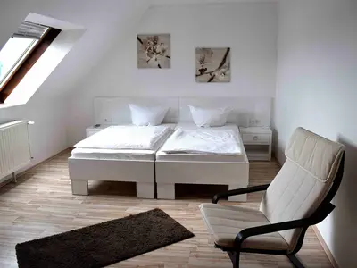 Doppelzimmer für 2 Personen (30 m²) in Schweinfurt 2/6