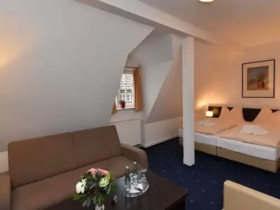 Doppelzimmer für 2 Personen (30 m²) in Schwerin 7/10