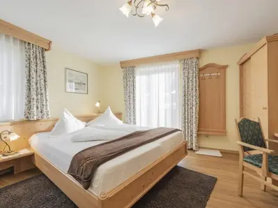 Doppelzimmer für 2 Personen (22 m²) in Seefeld in Tirol 1/10