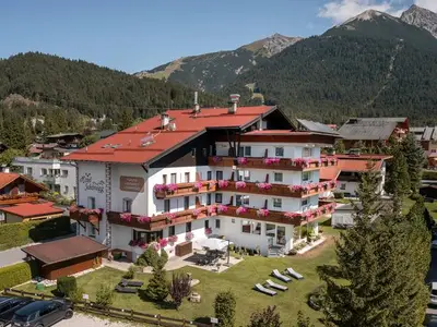 Doppelzimmer für 2 Personen (22 m²) in Seefeld in Tirol 4/10