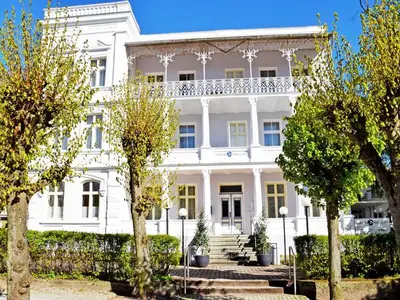 Doppelzimmer für 4 Personen (43 m²) in Sellin (Ostseebad) 2/10
