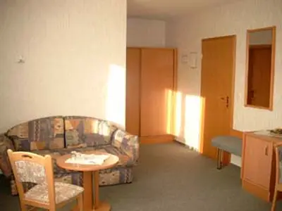 Sitzgruppe im Doppelzimmer