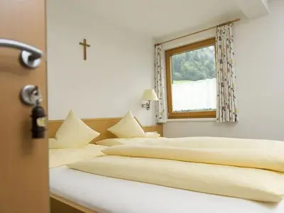 Doppelzimmer für 3 Personen in Sonntag 2/10