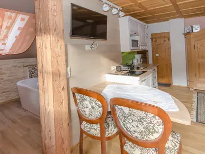 Schlaf-Wohn-Essbereich