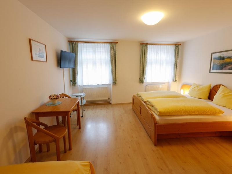 23435956-Doppelzimmer-2--800x600-2