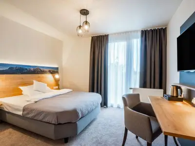 Doppelzimmer für 2 Personen (18 m²) in Haar 9/10