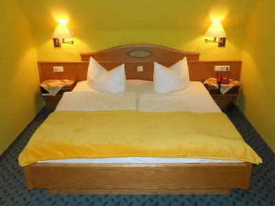 Doppelzimmer für 5 Personen (45 m²) in Elsterheide 10/10