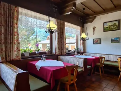 Doppelzimmer für 2 Personen in Tannheim 9/10