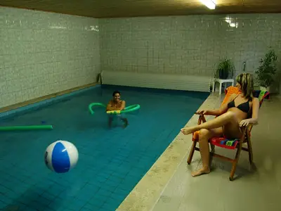 schwimmbad-02
