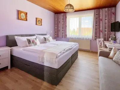 Doppelzimmer für 2 Personen (30 m²) in Altenburg 2/8