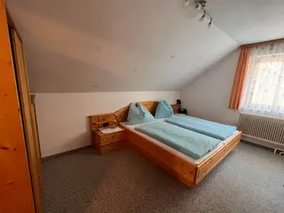 Doppelzimmer für 2 Personen (16 m²) in Assach 10/10