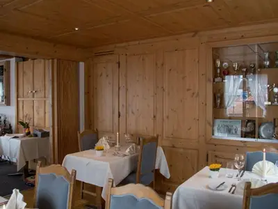 Doppelzimmer für 4 Personen in Andiast 9/10