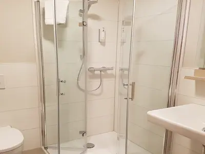 Doppelzimmer für 3 Personen in Apfelstädt 1/3