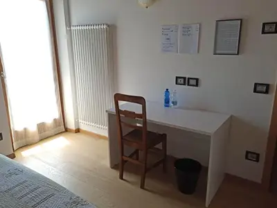 Doppelzimmer für 2 Personen (14 m²) 3/9