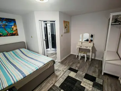 Doppelzimmer 1 mit Balkon