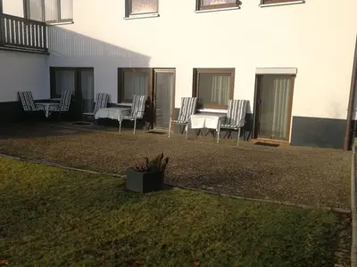 Doppelzimmer für 2 Personen (11 m²) 2/10