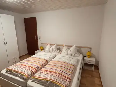Doppelzimmer für 2 Personen (14 m²) 2/10