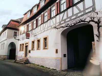 Doppelzimmer für 2 Personen (18 m²) in Dettelbach 1/3