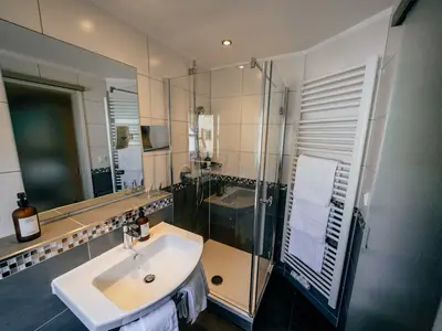 Doppelzimmer für 4 Personen (29 m²) in Dettelbach 9/9