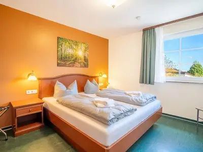 Doppelzimmer für 2 Personen (20 m²) in Thale 10/10