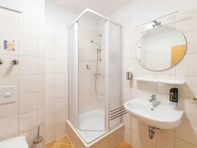 Doppelzimmer für 2 Personen in Sellin (Ostseebad) 8/8