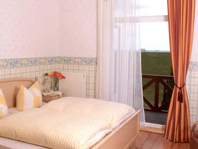 Doppelzimmer für 2 Personen in Cuxhaven 2/3