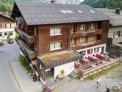 Doppelzimmer für 4 Personen (25 m²) in Mellau 1/10