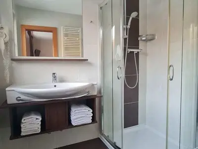 Doppelzimmer für 2 Personen (18 m²) in Eberstein 4/10