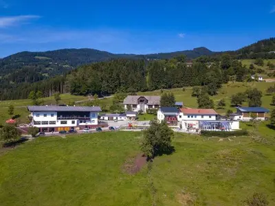 Doppelzimmer für 2 Personen (25 m²) in Eberstein 1/10