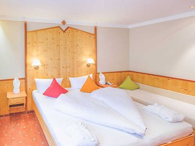 Doppelzimmer für 3 Personen (20 m²) in Steeg (Tirol) 9/10