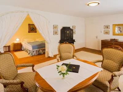 Dachwohnung (George)