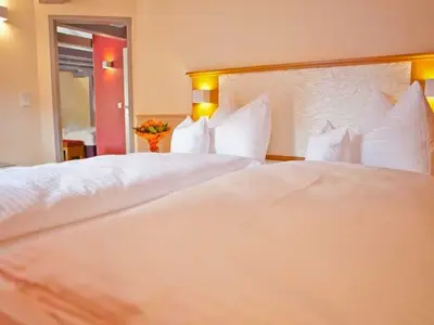 Doppelzimmer für 4 Personen (33 m²) in Stralsund 9/10