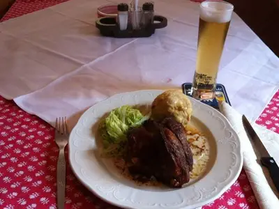 Doppelzimmer für 4 Personen (25 m²) in Strass im Attergau 8/10