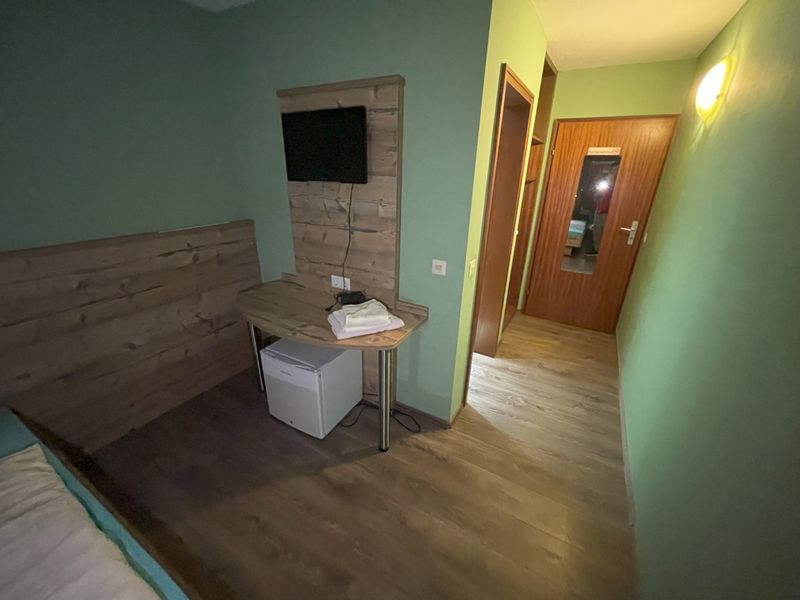 23894070-Doppelzimmer-2-Straubenhardt-800x600-2