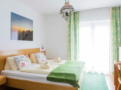 Doppelzimmer für 3 Personen (20 m²) in Strobl 7/10