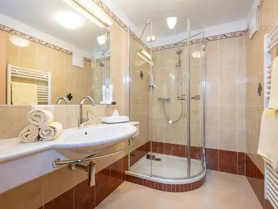 Doppelzimmer für 3 Personen (25 m²) in Strobl 7/10