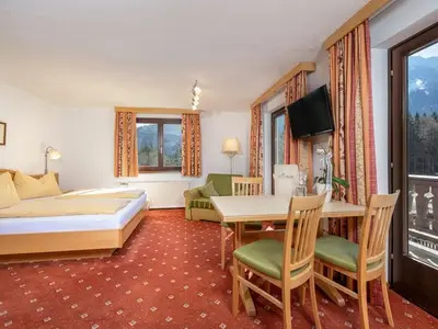 Doppelzimmer für 3 Personen (25 m²) in Strobl 9/10