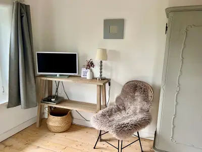 Sideboard und Kleiderschrank